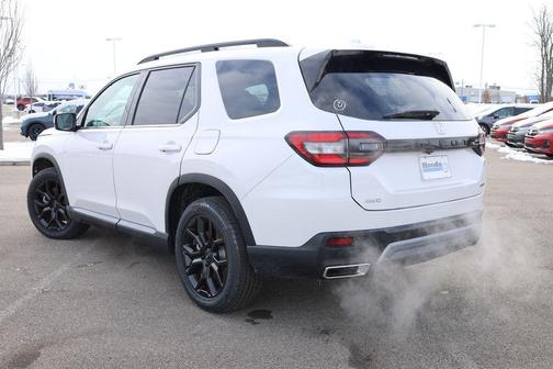 2025 Honda Pilot Touring+