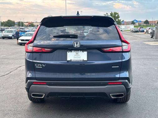 Still Night Pearl 2025 Honda CR-V Hybrid Sport Touring