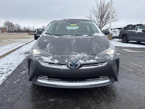 2021 Toyota Prius LE