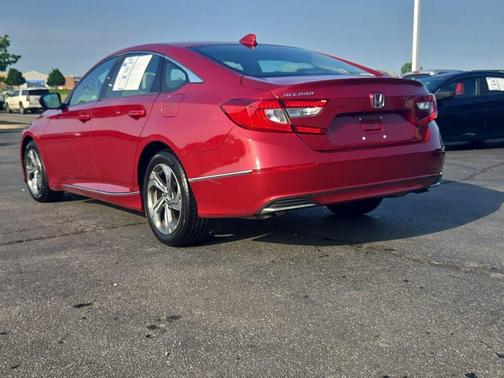 Radiant Red Metallic 2018 Honda Accord EX