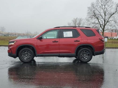 2023 Honda Pilot TrailSport