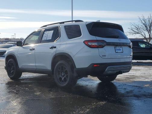 2025 Honda Pilot TrailSport