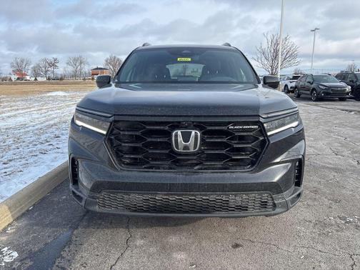 2025 Honda Pilot Black Edition