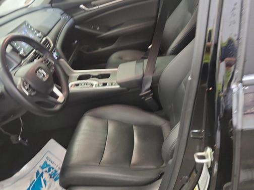 2019 Honda Accord Hybrid Touring