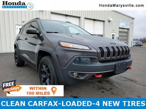 Photo 1 of 37 of 2018 Jeep Cherokee Trailhawk
