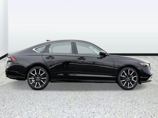 Crystal Black Pearl 2026 Honda Accord Hybrid Touring