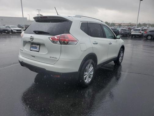 2015 Nissan Rogue SV