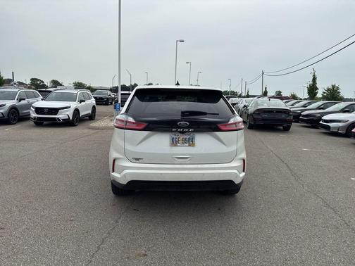 2023 Ford Edge ST Line