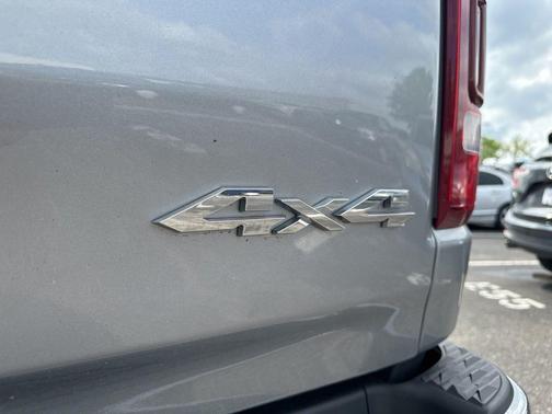 Billet Silver Metallic Clearcoat 2019 RAM 1500 Laramie