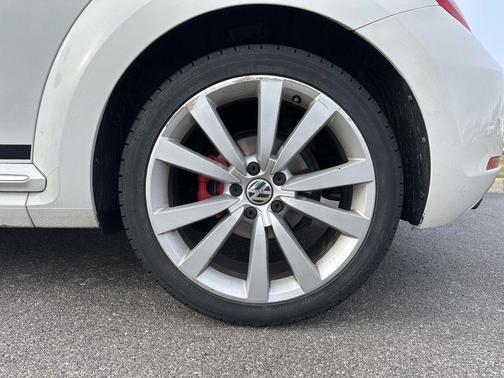 2012 Volkswagen Beetle 