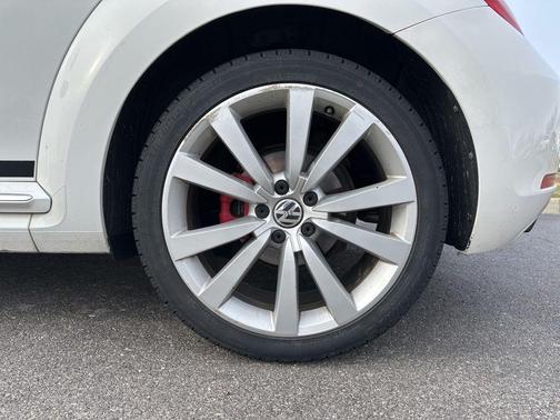 2012 Volkswagen Beetle 