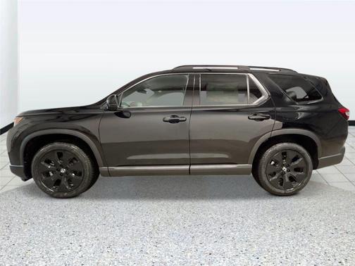 Crystal Black Pearl 2026 Honda Pilot Black Edition
