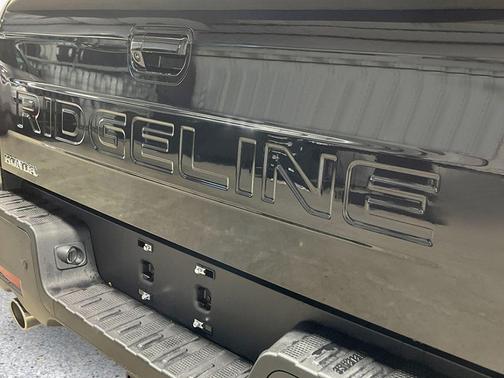 2025 Honda Ridgeline Black Edition