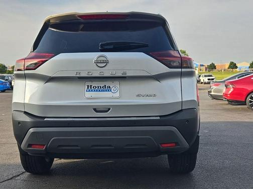Brilliant Silver Metallic 2023 Nissan Rogue SV
