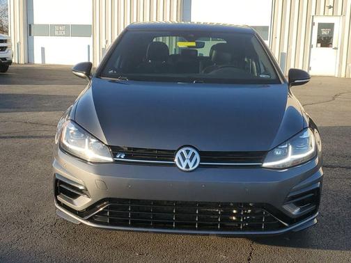 2018 Volkswagen Golf R 2.0T w/DCC & Navigation