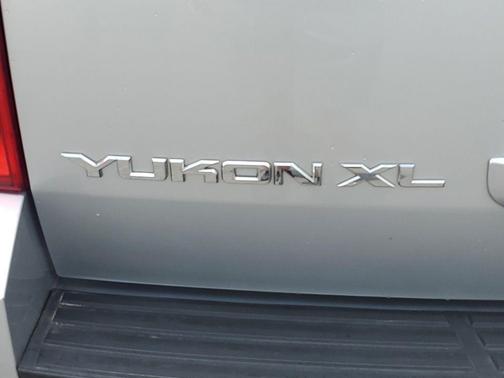 2013 GMC Yukon XL 1500 SLE