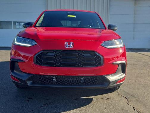 Milano Red 2025 Honda HR-V Sport