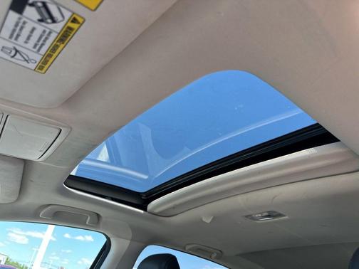 White Diamond Pearl 2016 Honda CR-V Touring