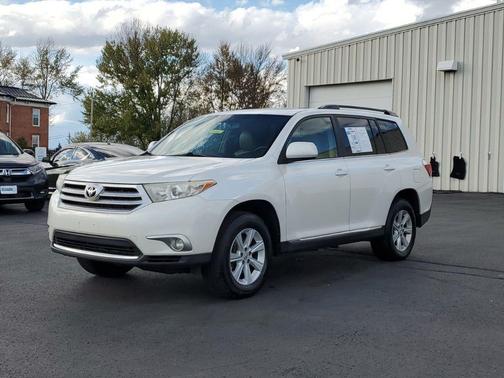 2012 Toyota Highlander SE