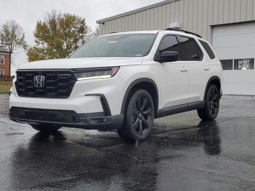2025 Honda Pilot Black Edition