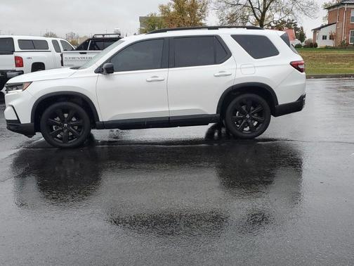 2025 Honda Pilot Black Edition