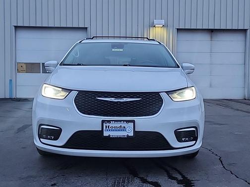 2021 Chrysler Pacifica Touring-L