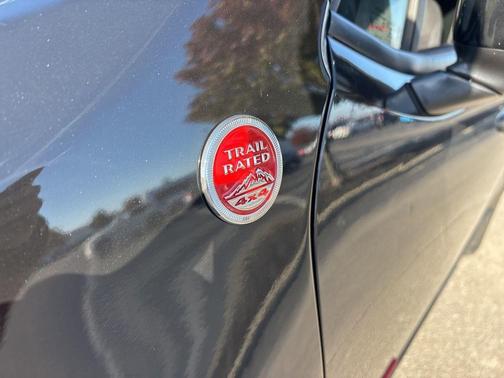 2022 Jeep Renegade Trailhawk