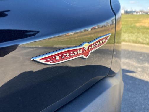 2022 Jeep Renegade Trailhawk