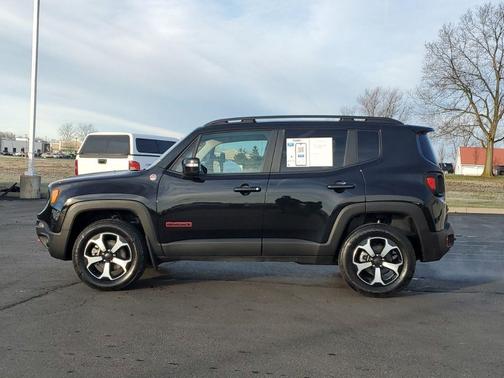 2022 Jeep Renegade Trailhawk