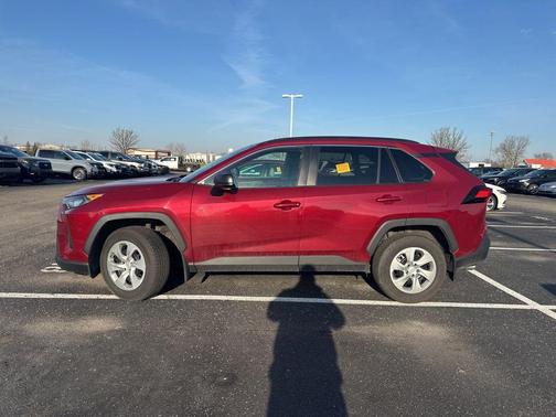 Ruby Flare Pearl 2020 Toyota RAV4 LE