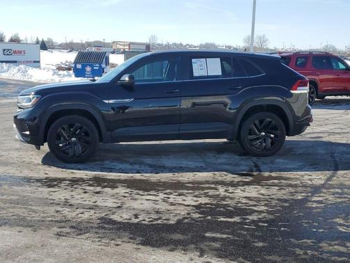 2022 Volkswagen Atlas Cross Sport 3.6L V6 SE w/Technology