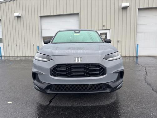Urban Gray Pearl 2024 Honda HR-V Sport