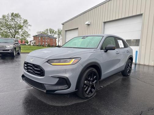 Urban Gray Pearl 2024 Honda HR-V Sport