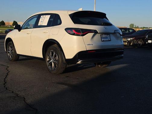 Platinum White Pearl 2023 Honda HR-V EX-L