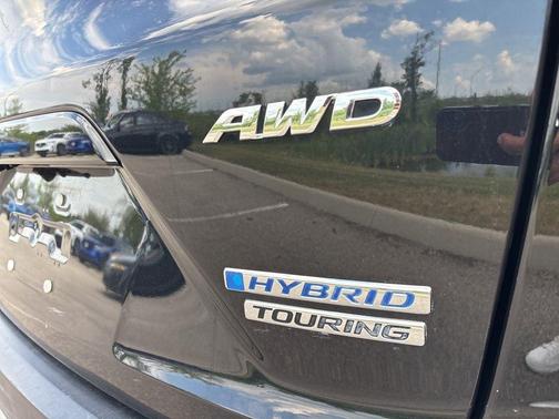 2022 Honda CR-V Hybrid Touring