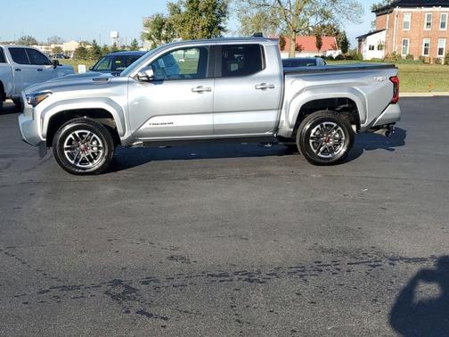 2025 Toyota Tacoma Hybrid TRD