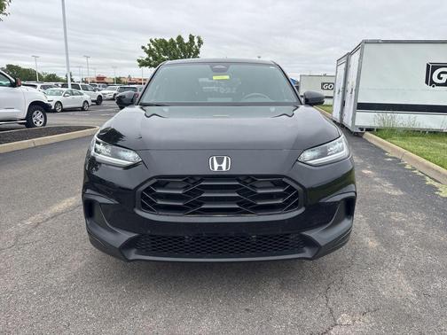 Crystal Black Pearl 2023 Honda HR-V Sport