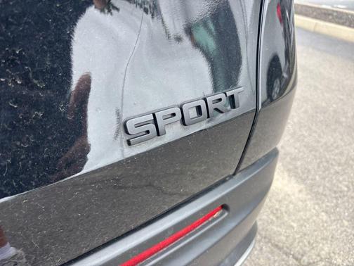 Crystal Black Pearl 2023 Honda HR-V Sport
