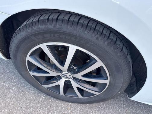 2017 Volkswagen Jetta 1.4T SE