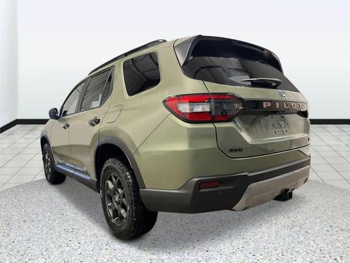 Green Metallic 2026 Honda Pilot TrailSport