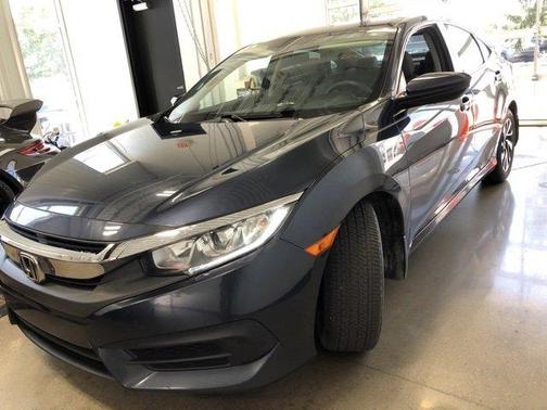 Photo 5 of 21 of 2017 Honda Civic EX
