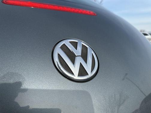 2012 Volkswagen Beetle 2.5L
