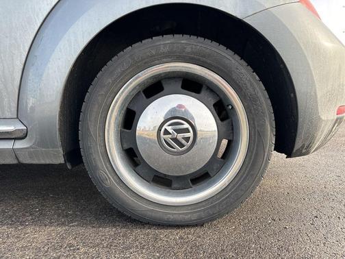 2012 Volkswagen Beetle 2.5L