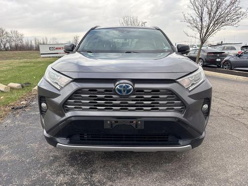 2019 Toyota RAV4 Hybrid XSE