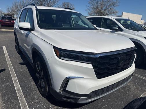 2023 Honda Pilot Touring