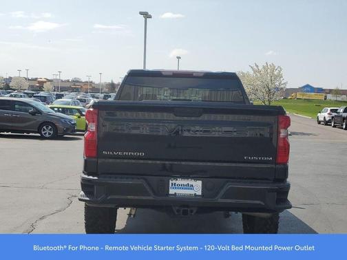 2023 Chevrolet Silverado 1500 Custom Trail Boss
