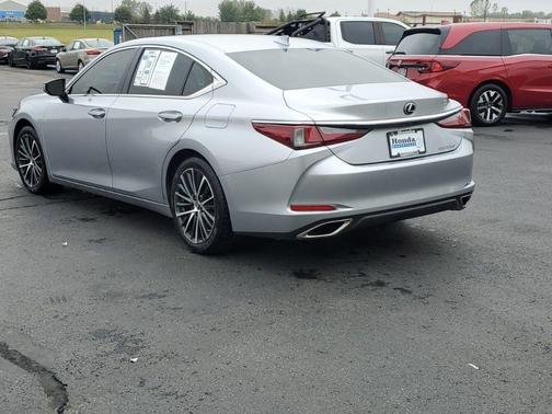 2022 Lexus ES 350 Base