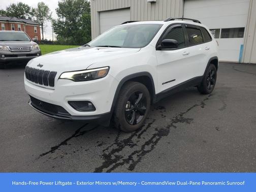 2023 Jeep Cherokee Altitude Lux