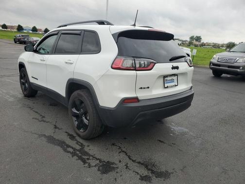 2023 Jeep Cherokee Altitude Lux