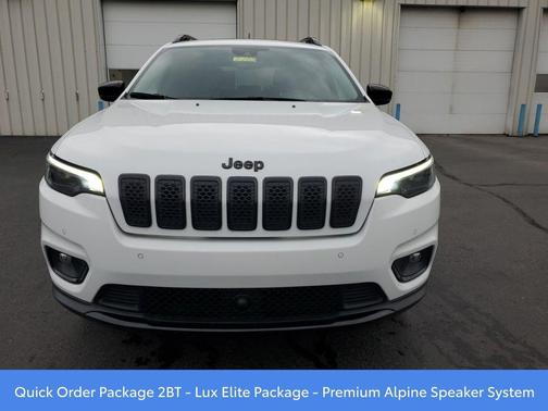 2023 Jeep Cherokee Altitude Lux